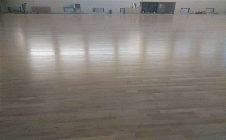 鄭州楓木運動木地板怎么安裝