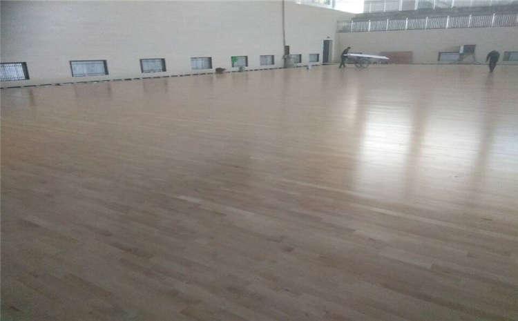 22厚籃球場地木地板廠**哪**好？