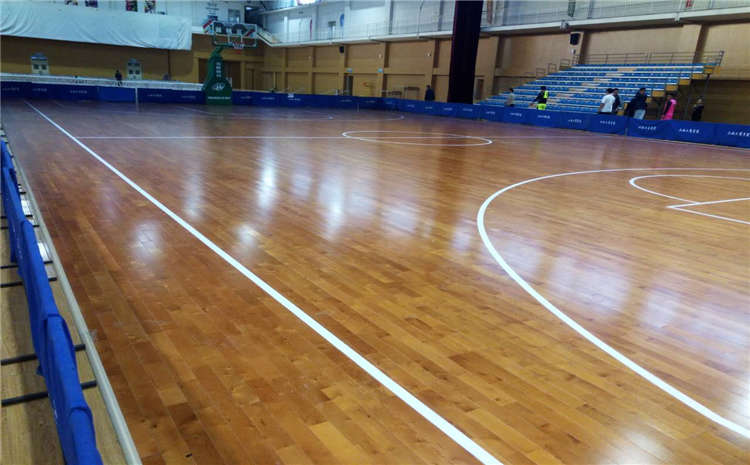 指接板實木運動地板多少錢一平米？