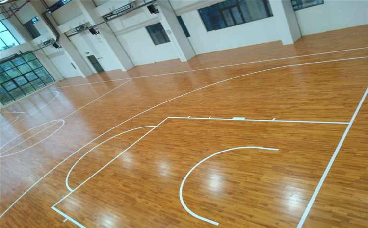 常見的籃球館地板多少錢合適