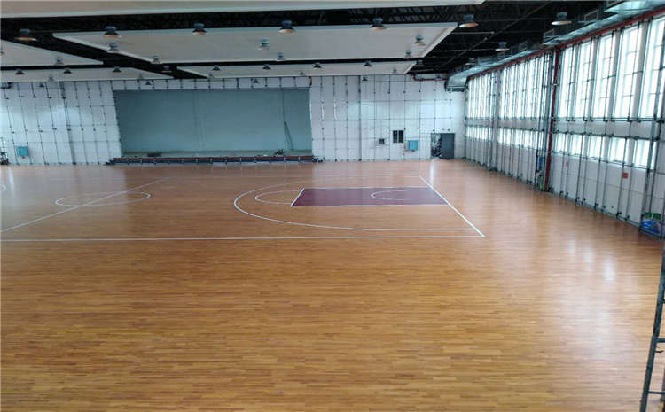 山東楓樺木運動木地板價格及圖片