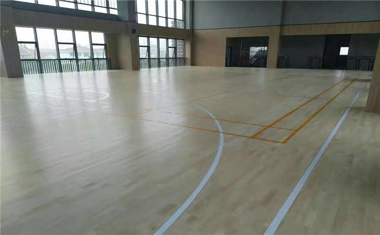福建楓樺木運動木地板施工技術