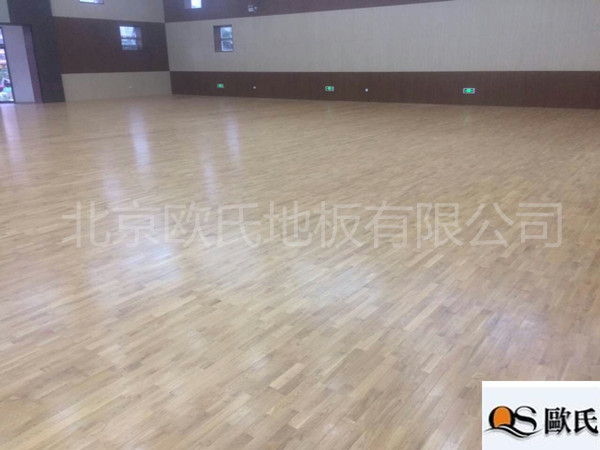 廈門翔安**實驗小學體育館柞木地板案例-圖4