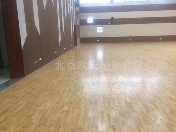 廈門翔安**實驗小學體育館柞木地板案例-圖3